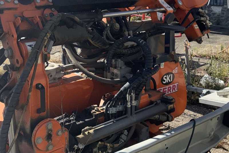 OmecoHub - Immagine FERRI SKI DX-SX